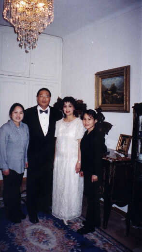 almajeni.jpg (23081 bytes)